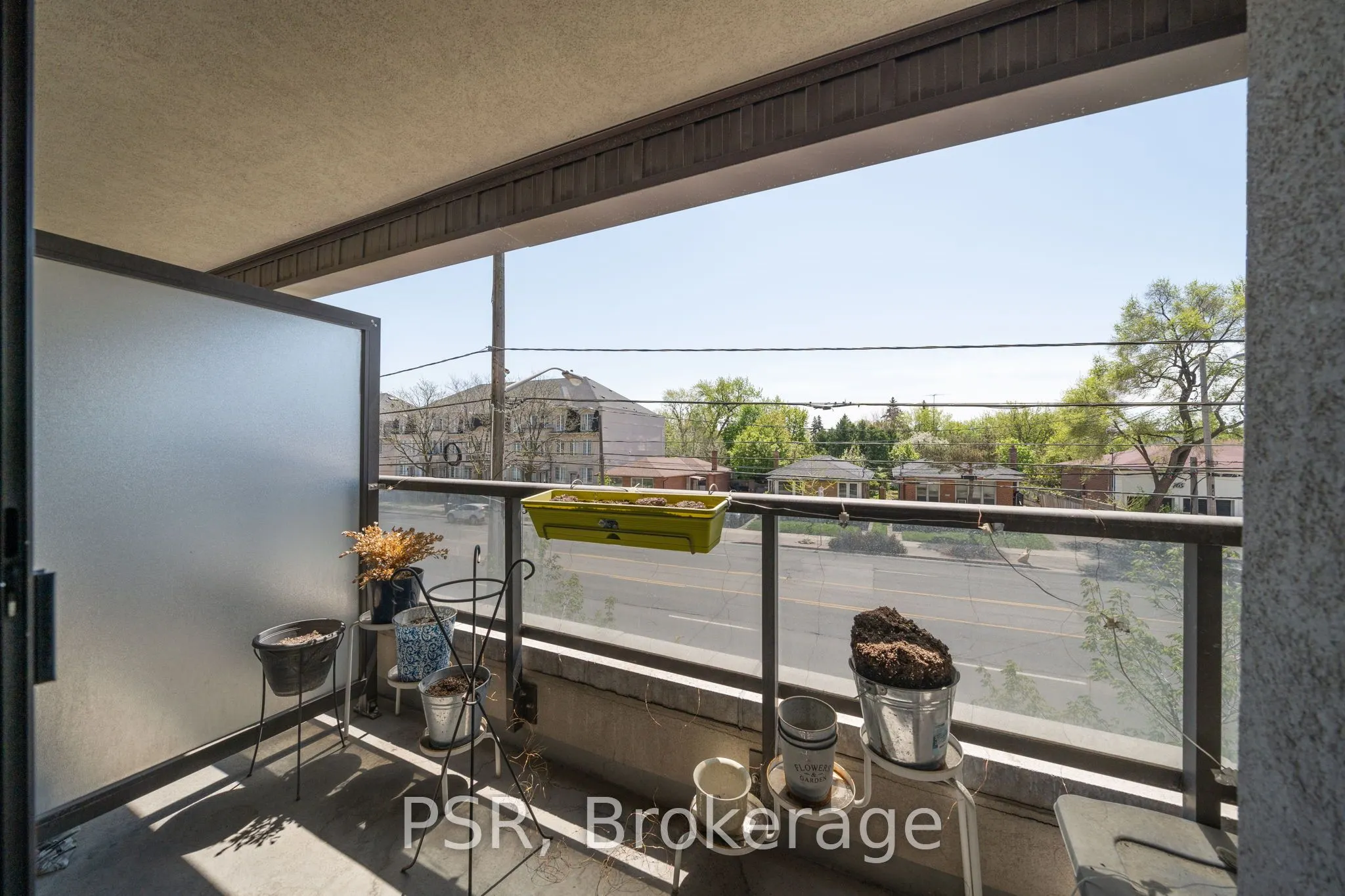 760 Sheppard Avenue W, #211