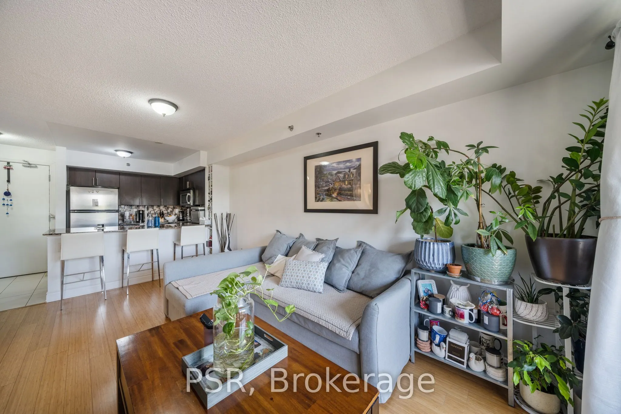 760 Sheppard Avenue W, #211