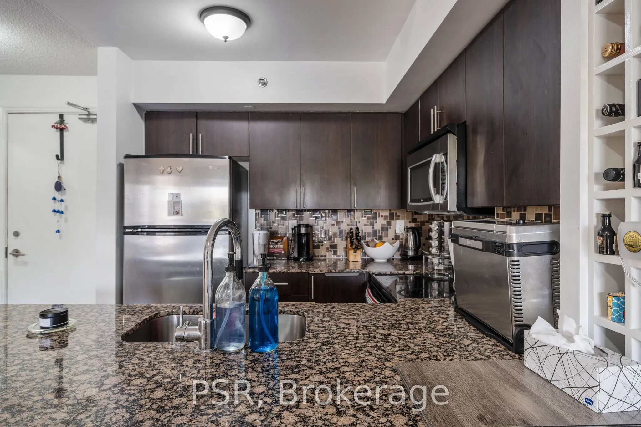 760 Sheppard Avenue W, #211