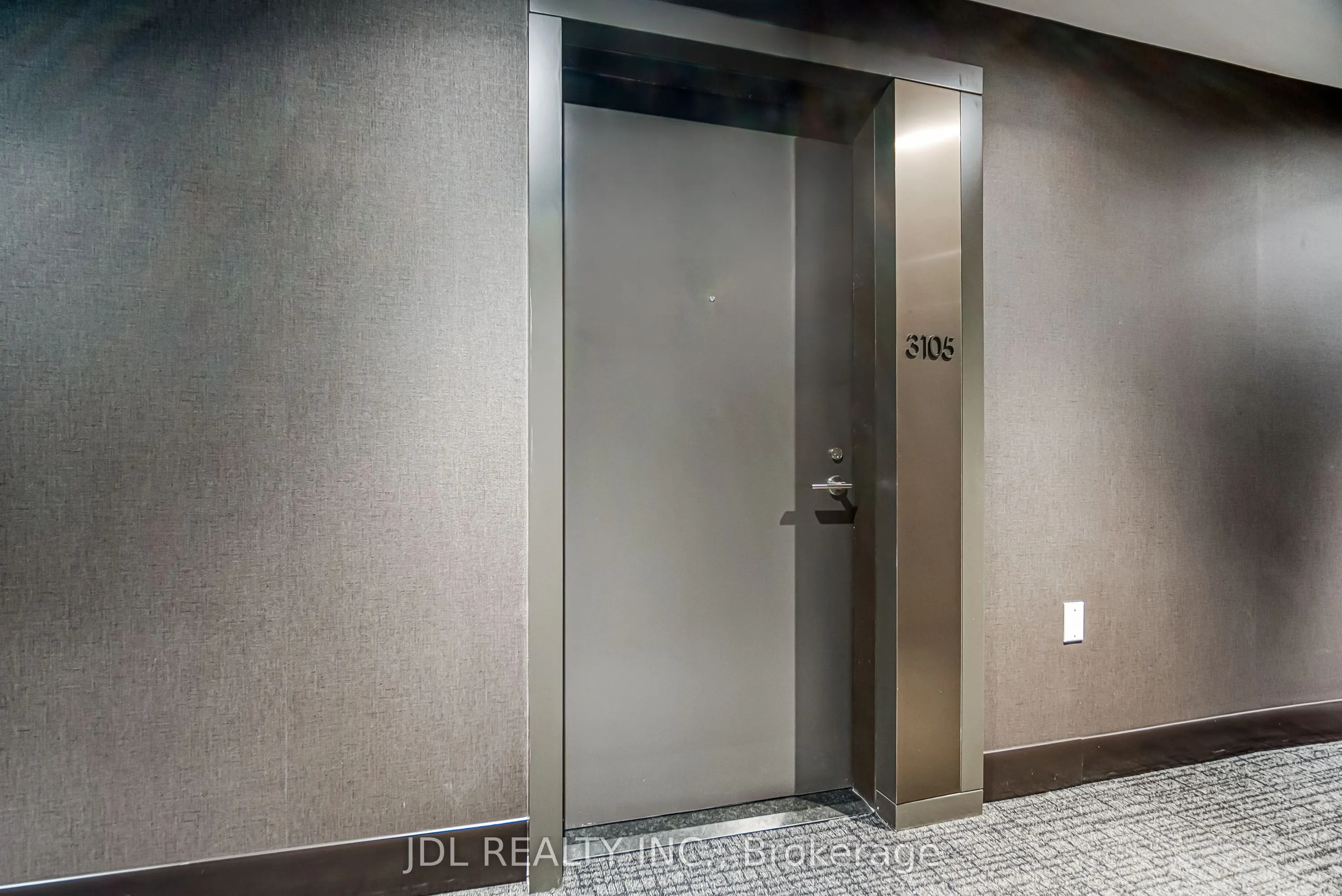 8 Cumberland Street, #3105