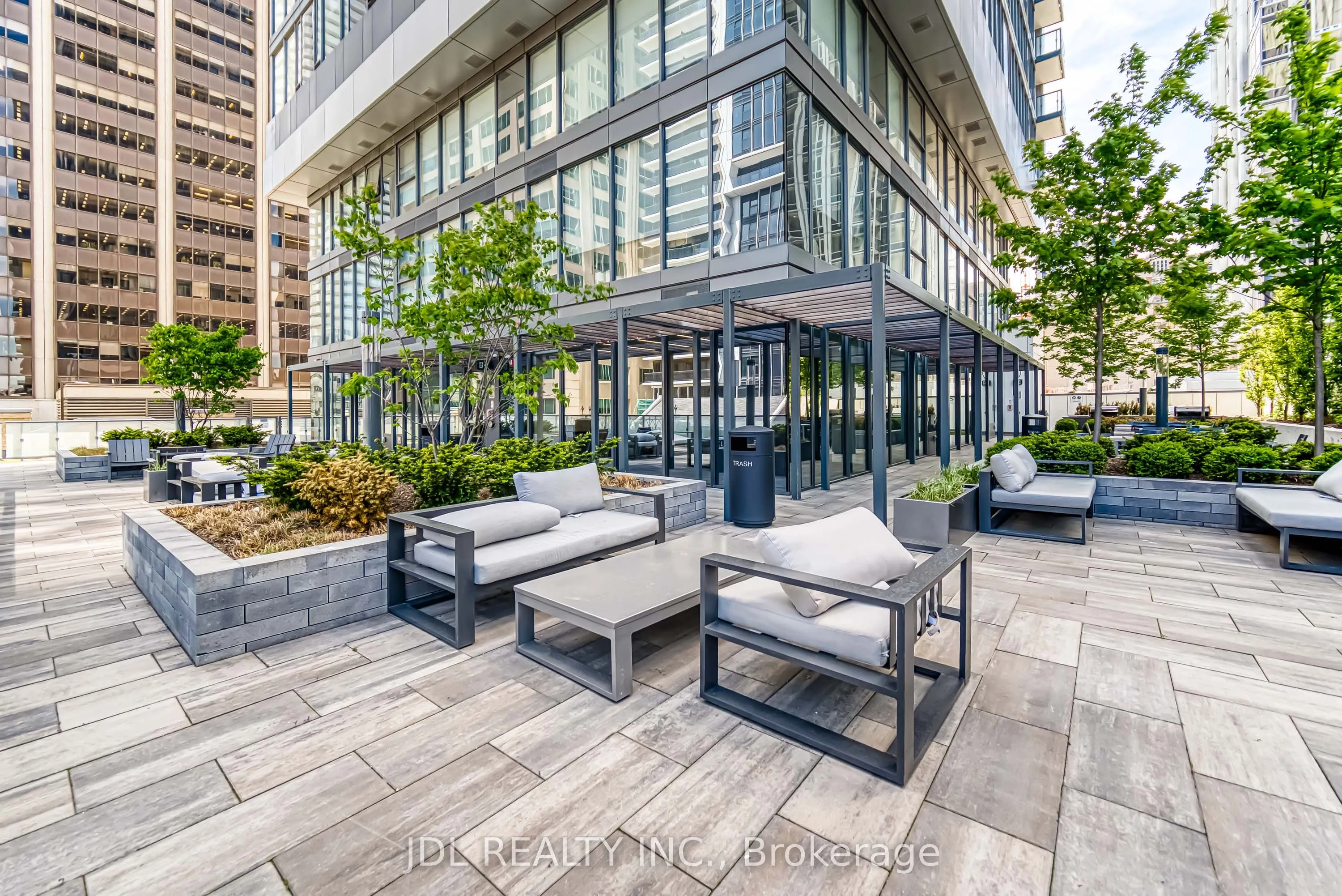 8 Cumberland Street, #3105