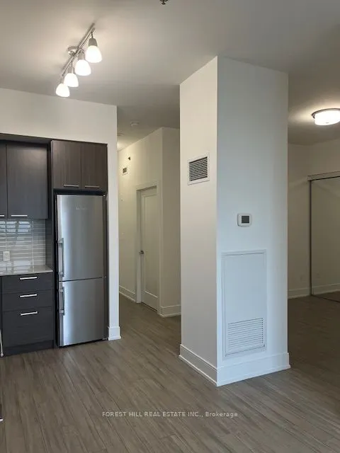 310 Tweedsmuir Avenue, #301