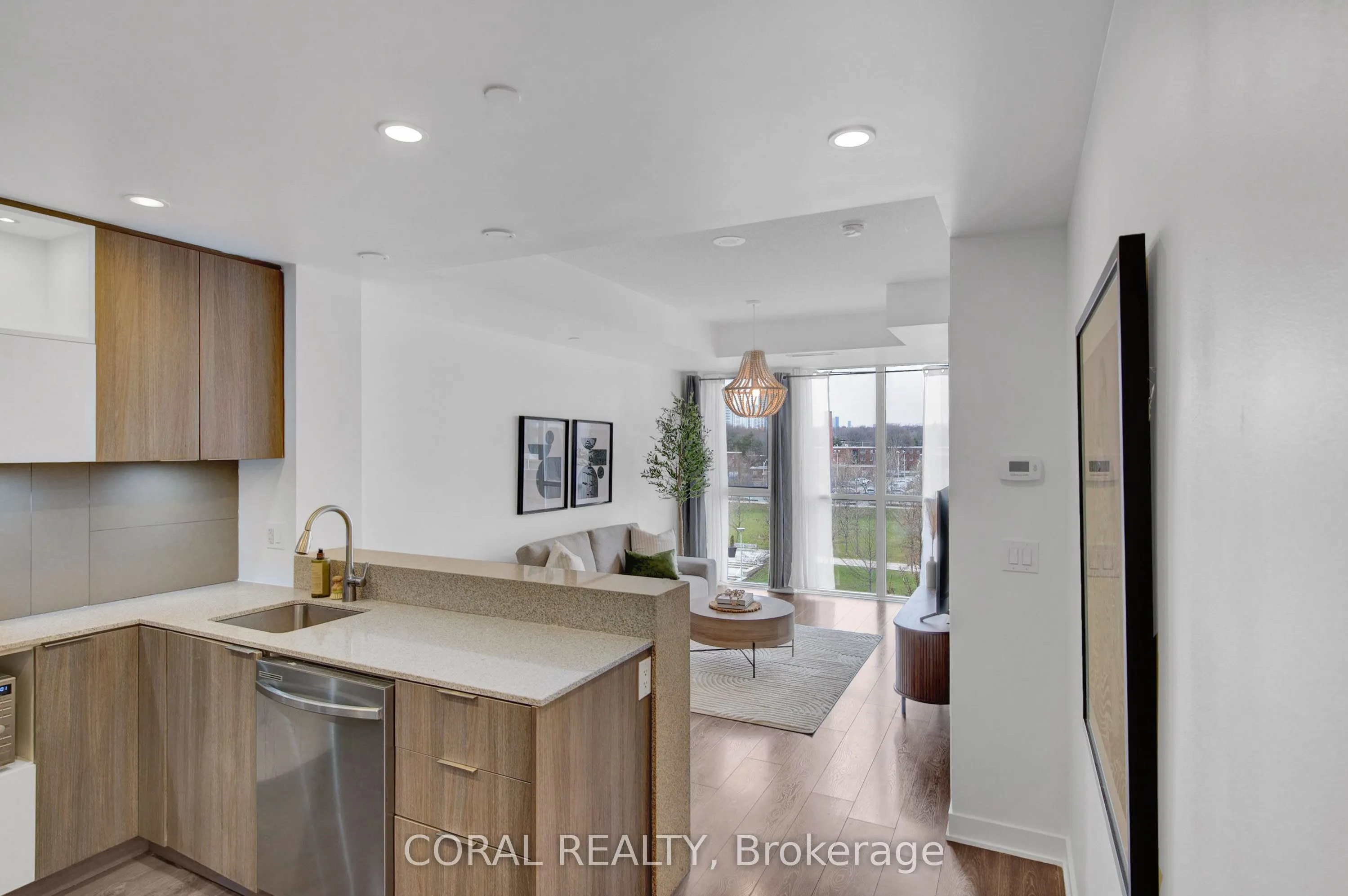 170 Sumach Street, #523