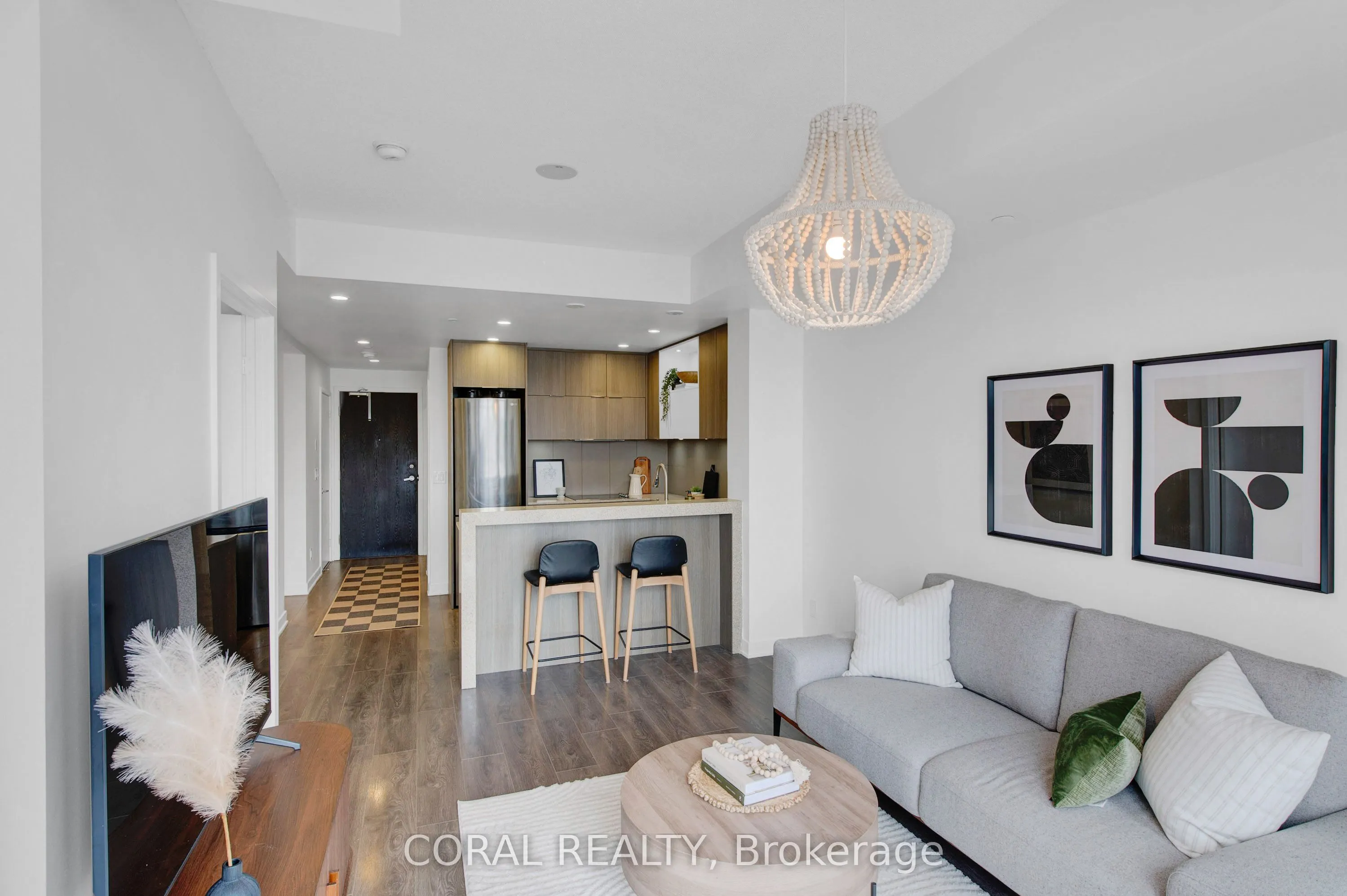 170 Sumach Street, #523