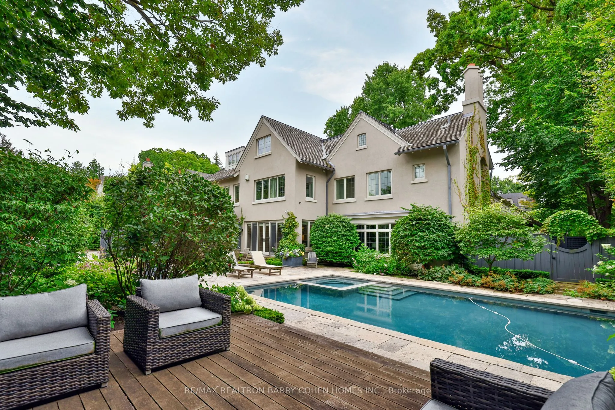30 Whitney Avenue
