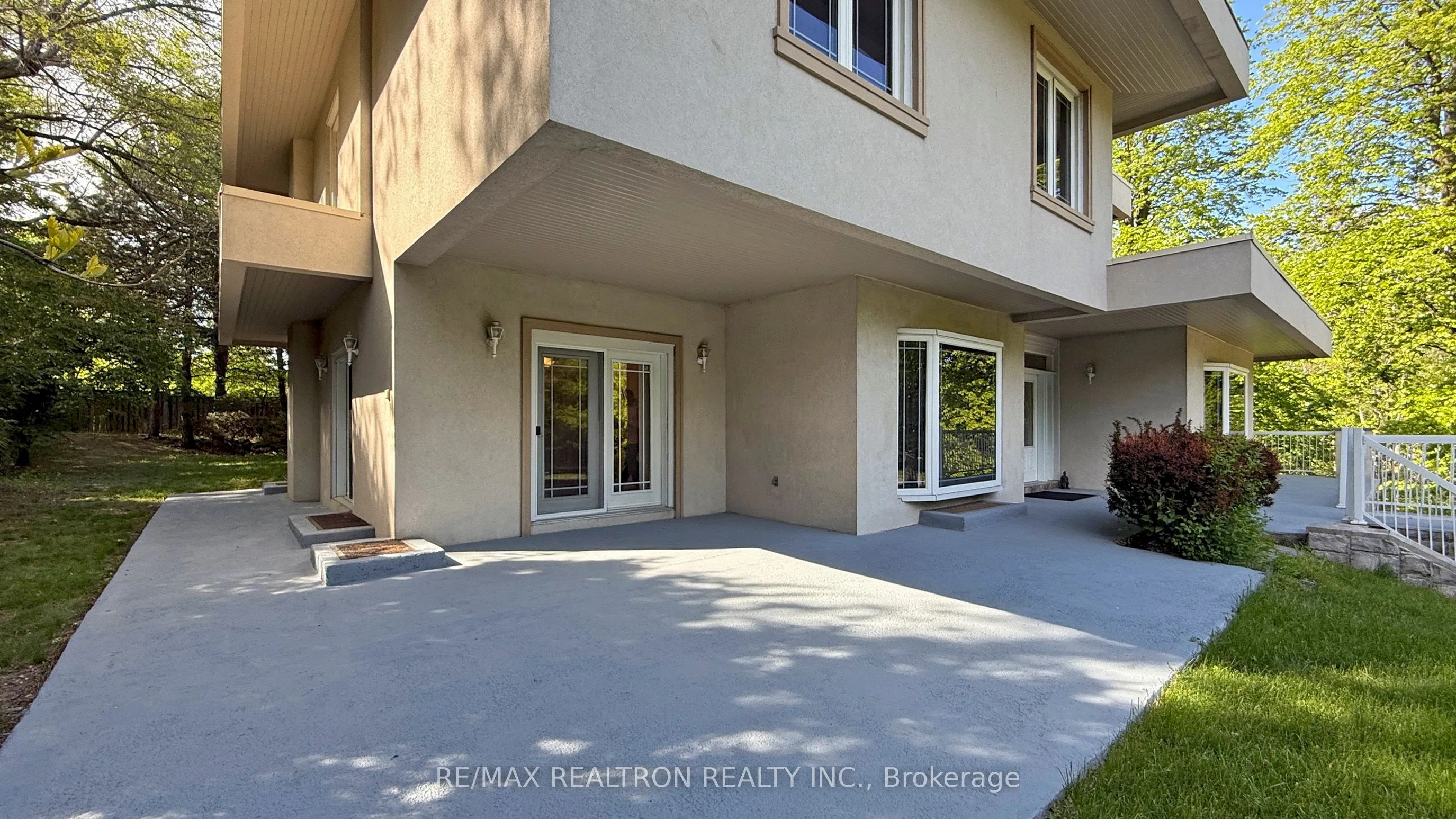 48 Silvergrove Road