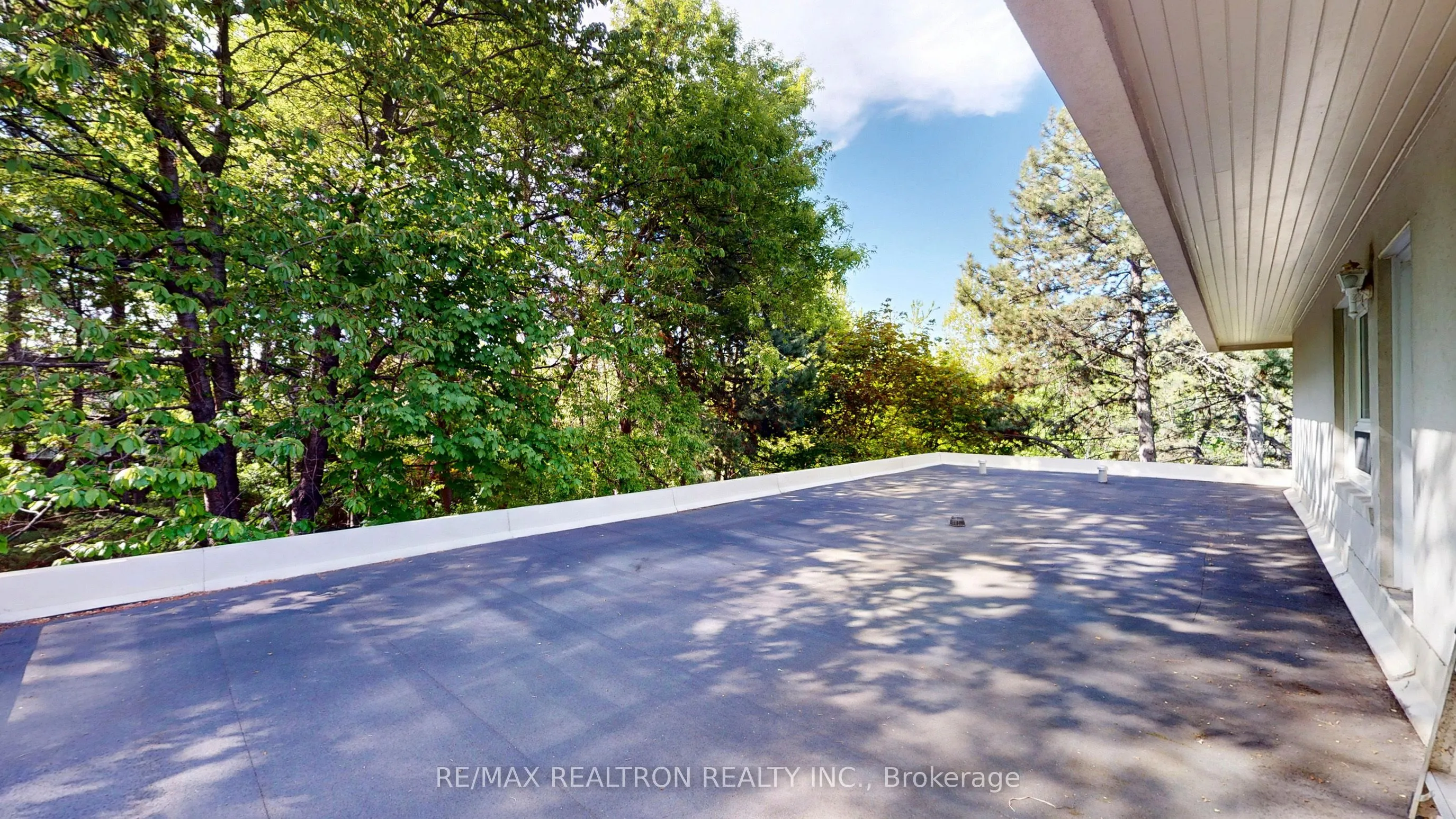 48 Silvergrove Road