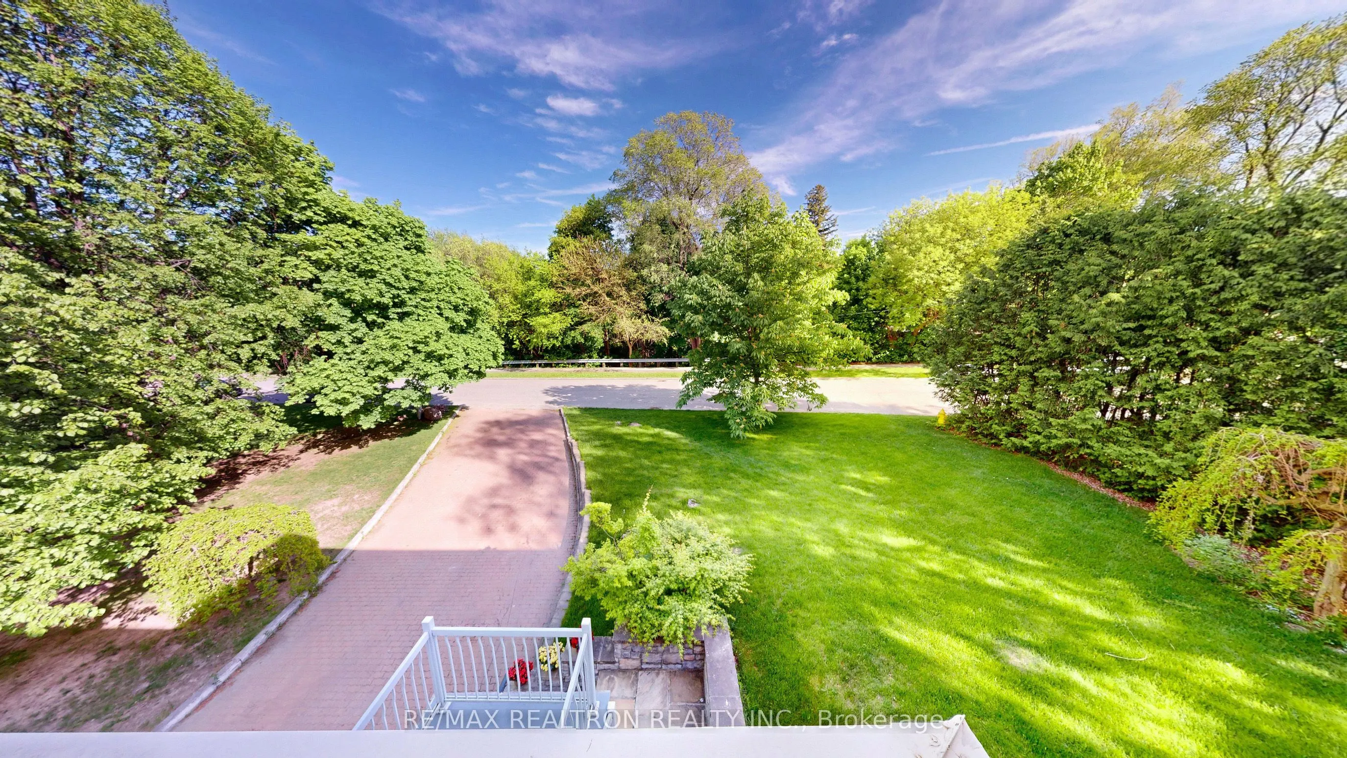 48 Silvergrove Road