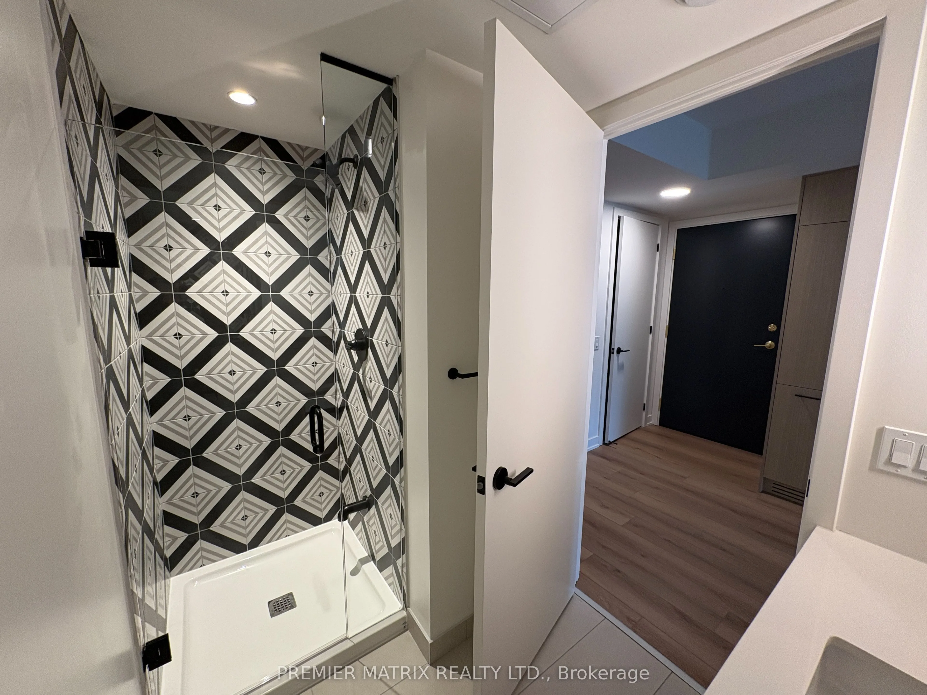 5 Lakeview Avenue #309