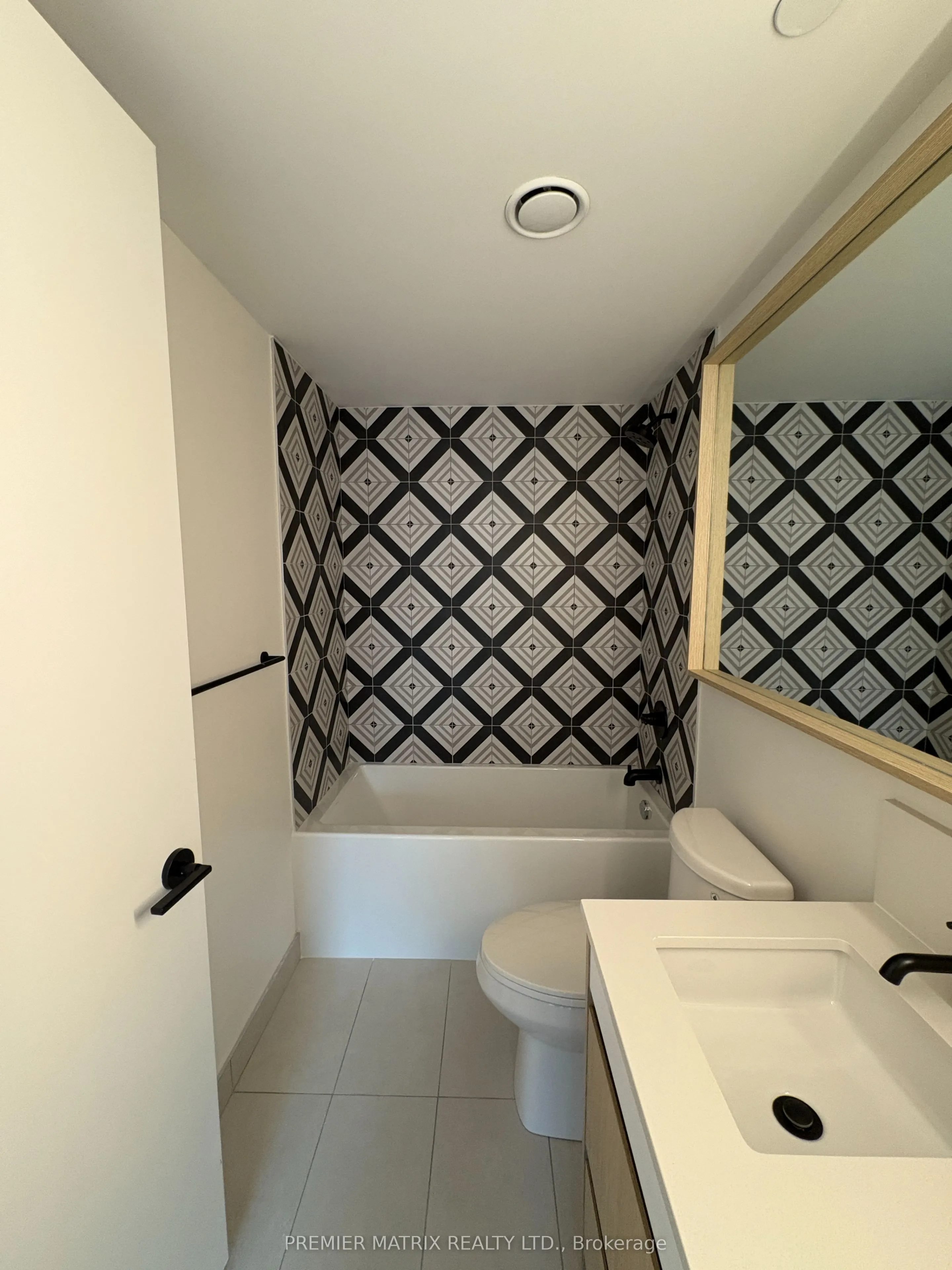 5 Lakeview Avenue #309