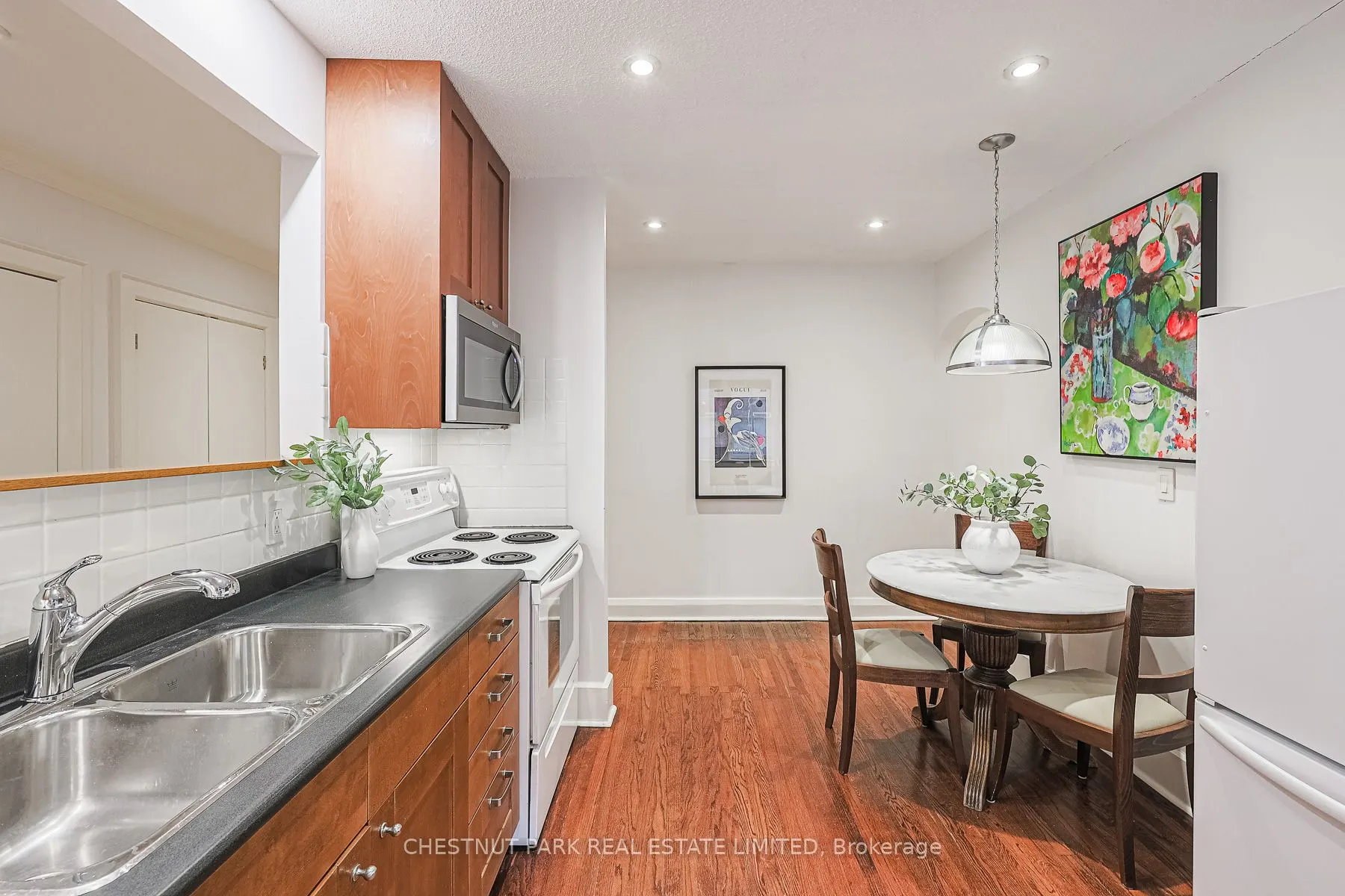480 Oriole Parkway #111