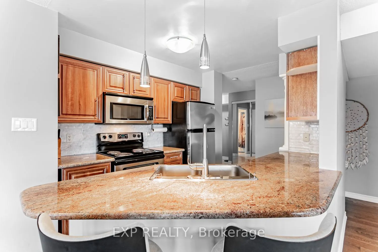 872 Sheppard Avenue W, #603
