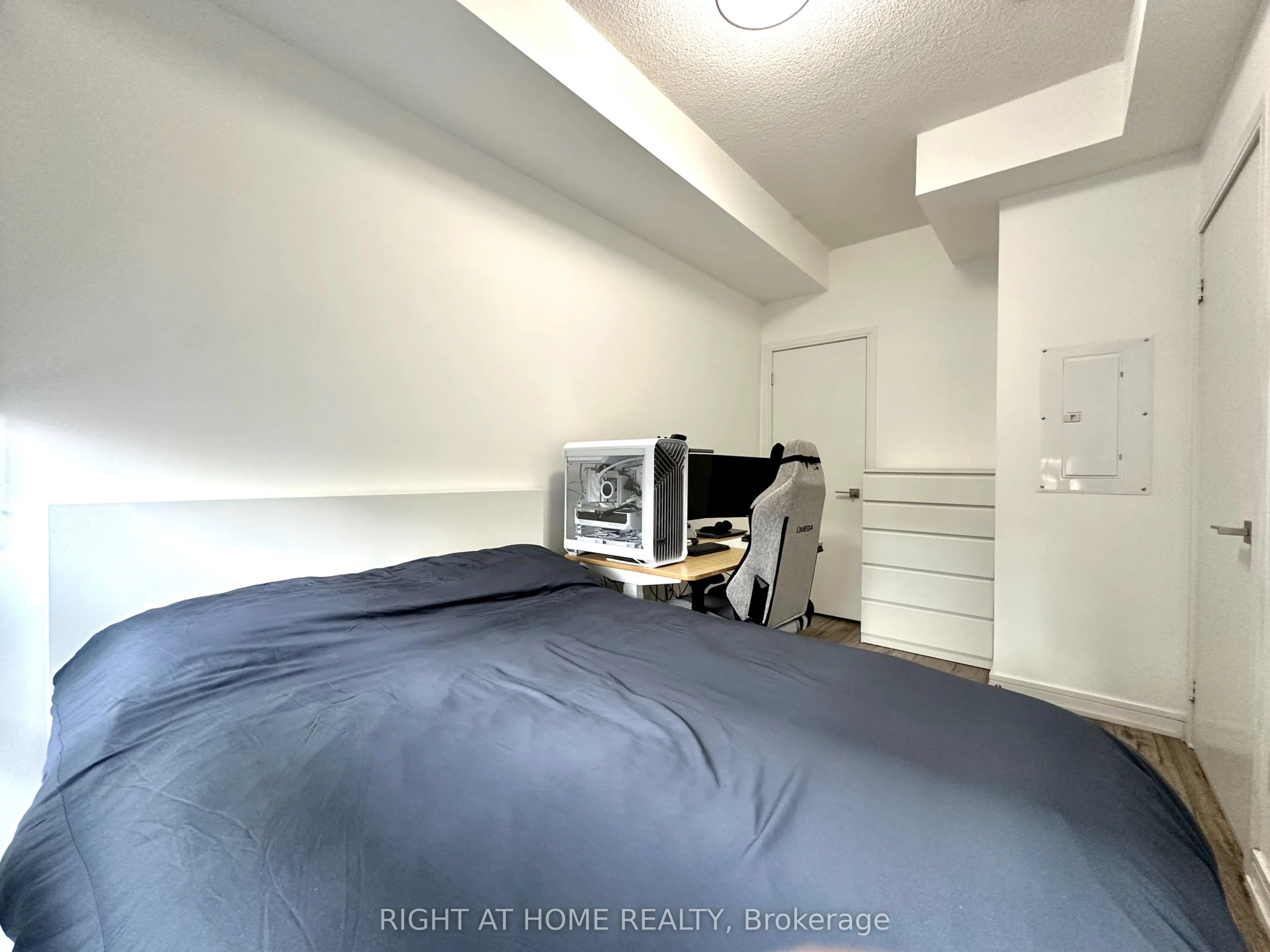 621 Sheppard Avenue E #321