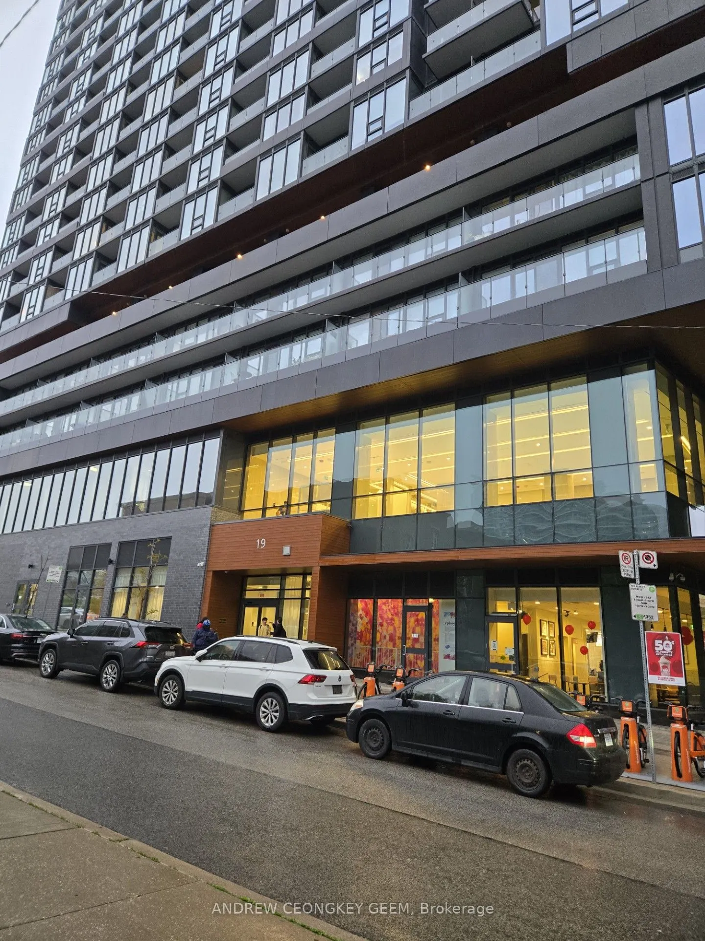 19 Western Battery Road, #903