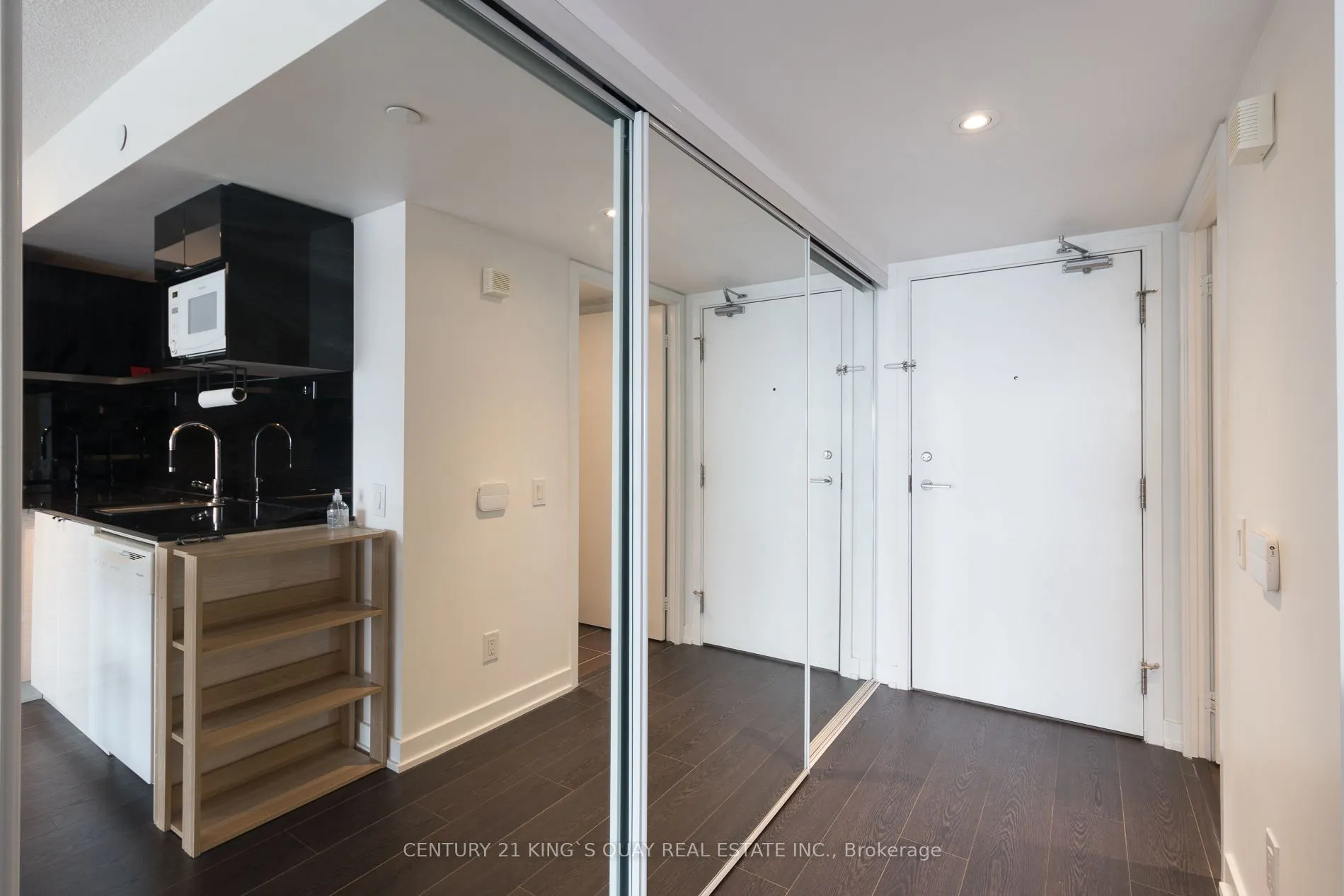 72 Esther Shiner Boulevard, #1609