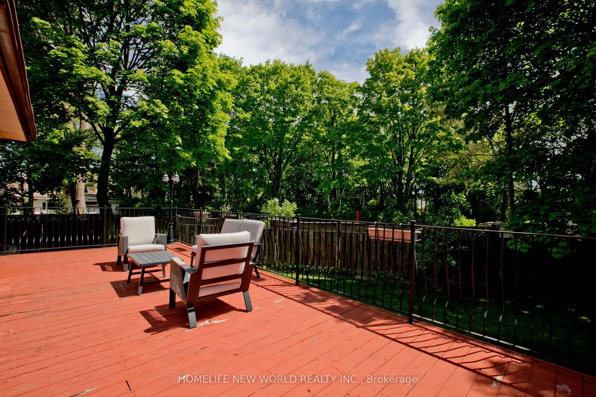 5 Willow Heights Court