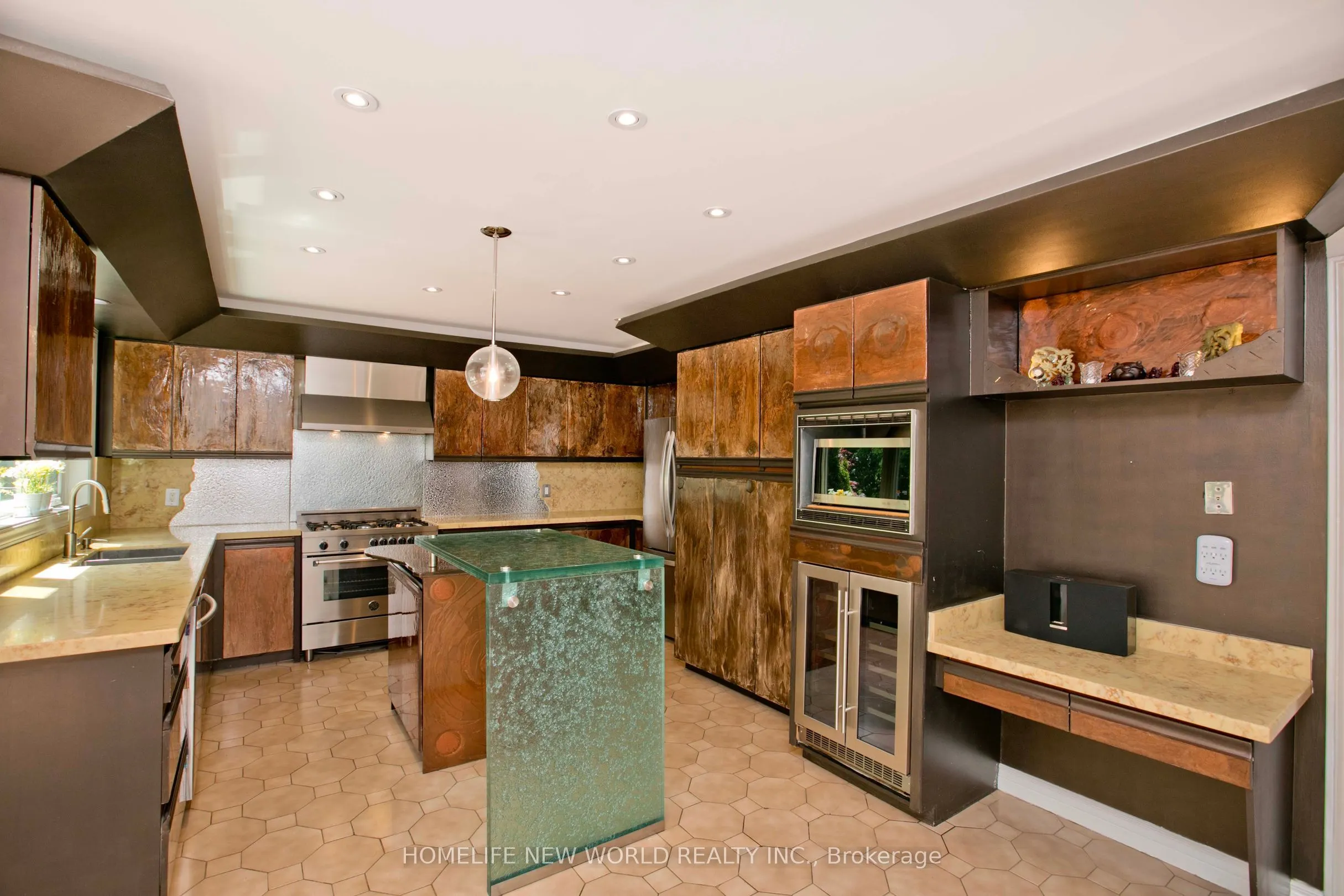 5 Willow Heights Court