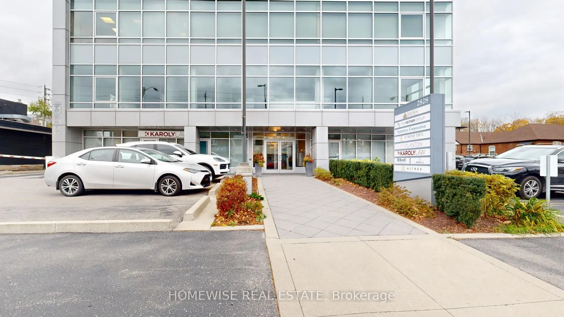 2828 Bathurst Street, #200