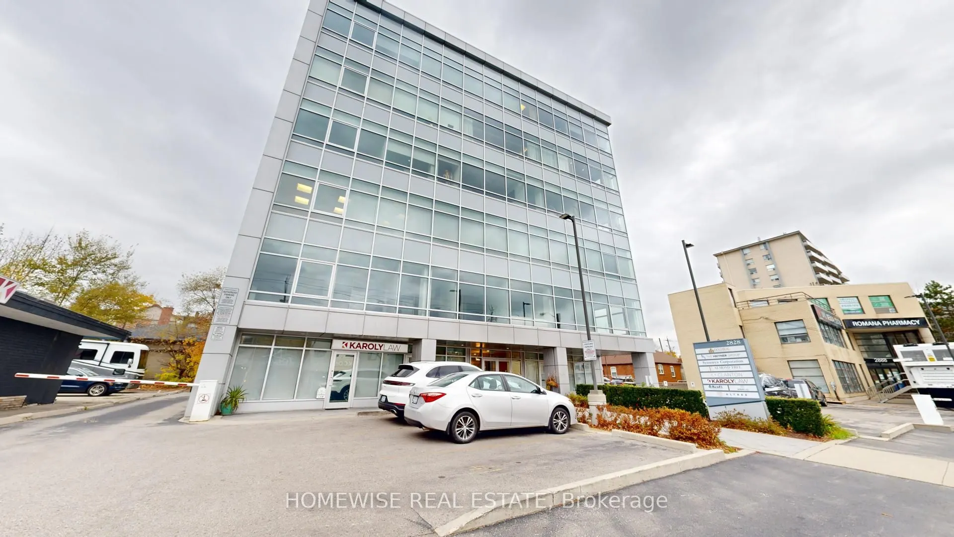 2828 Bathurst Street, #200