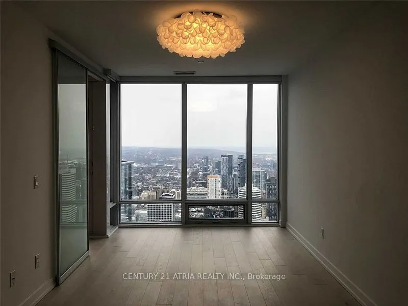 488 University Avenue, #5403