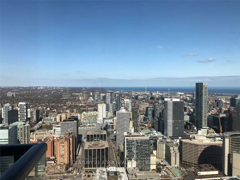 488 University Avenue, #5403