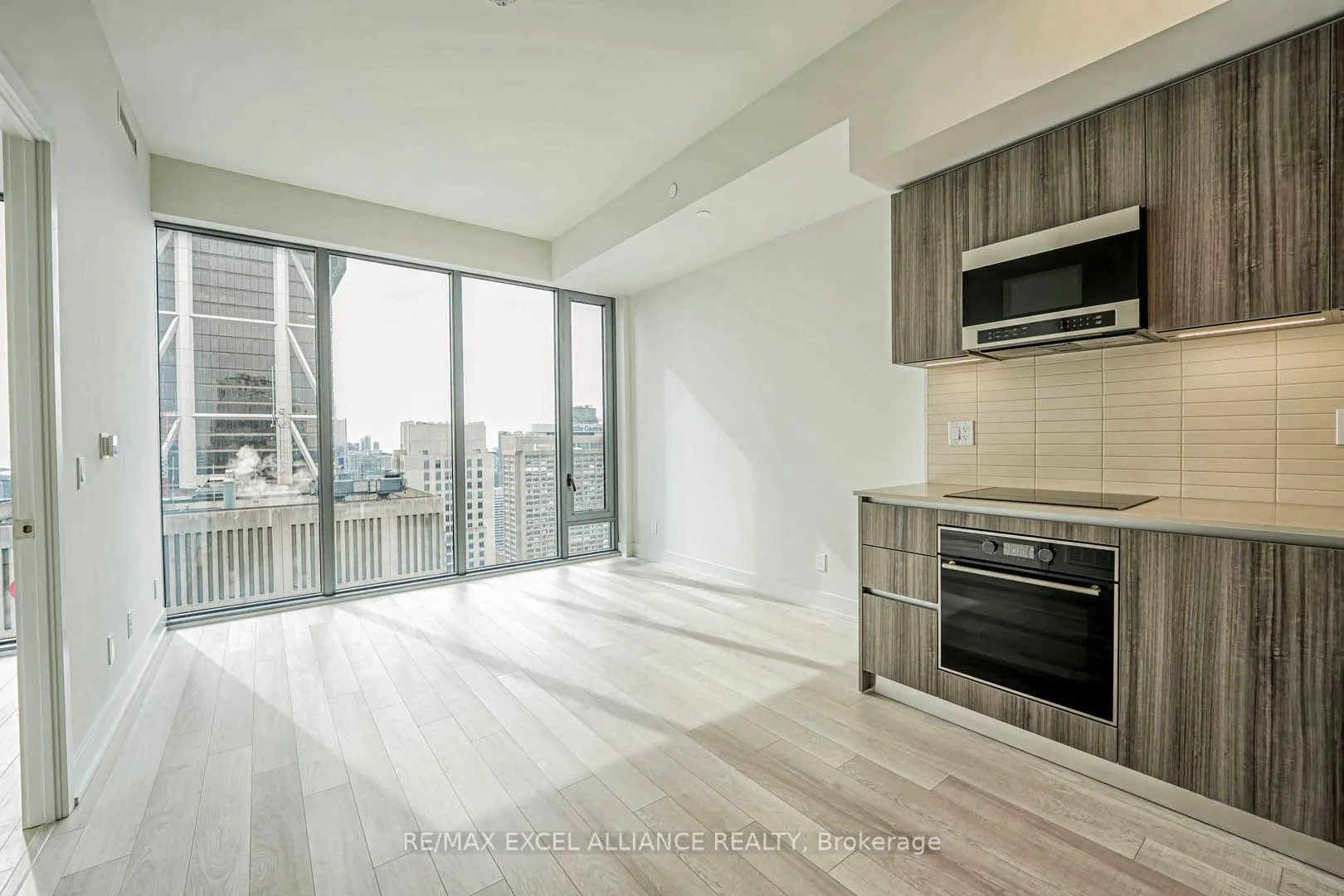 8 Cumberland Street, #4905
