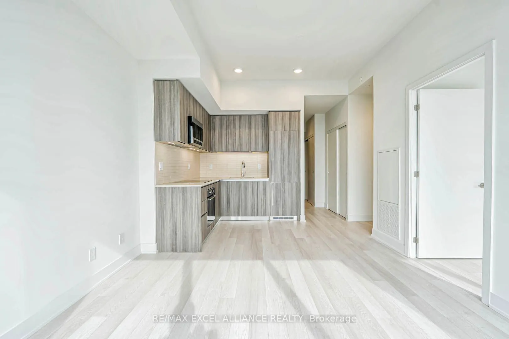 8 Cumberland Street, #4905