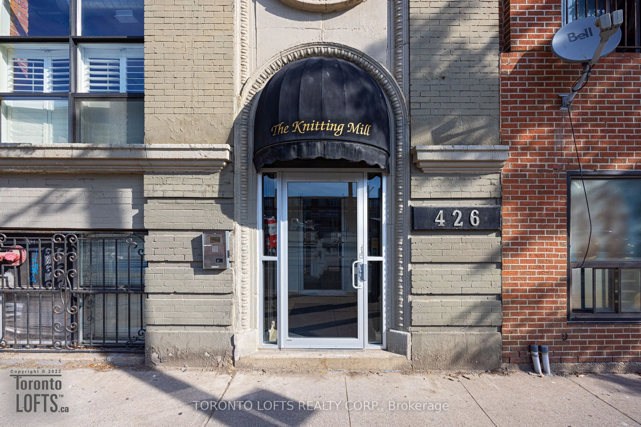 426 Queen Street E, #A01