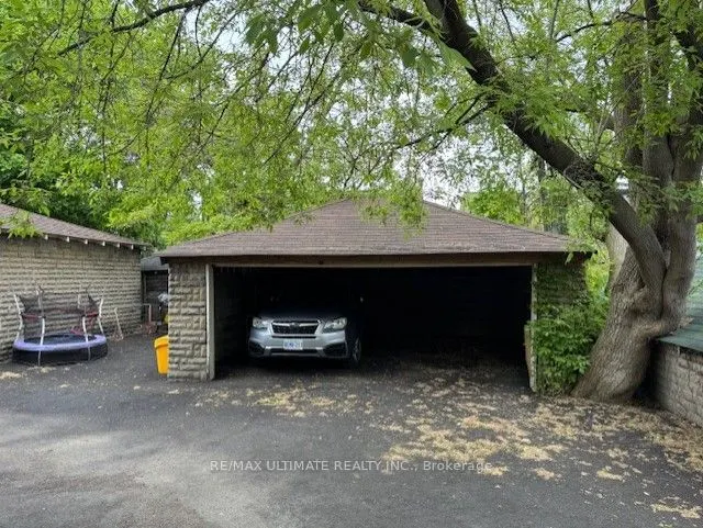 71 Braemar Avenue