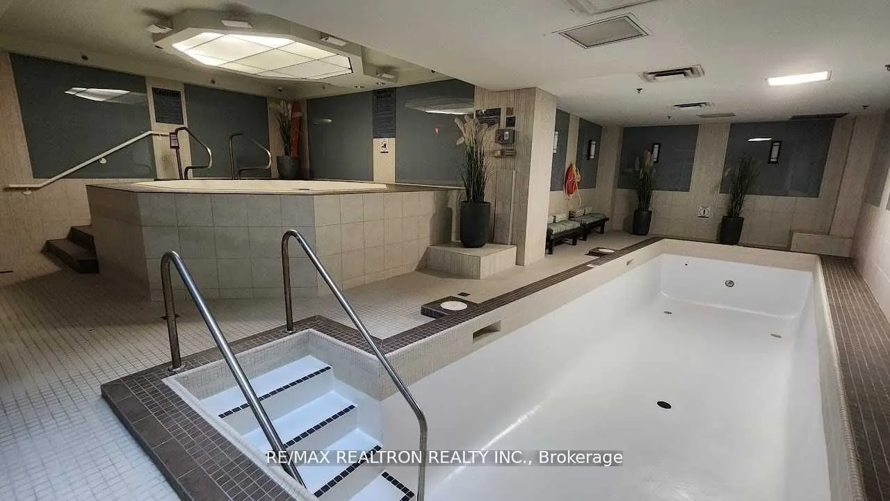 7 Broadway Avenue #211
