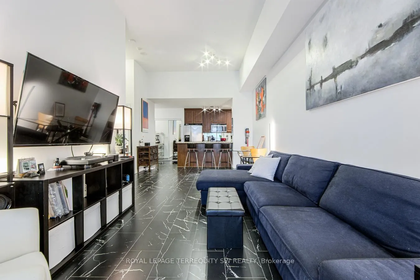 618 A Fleet Street #110