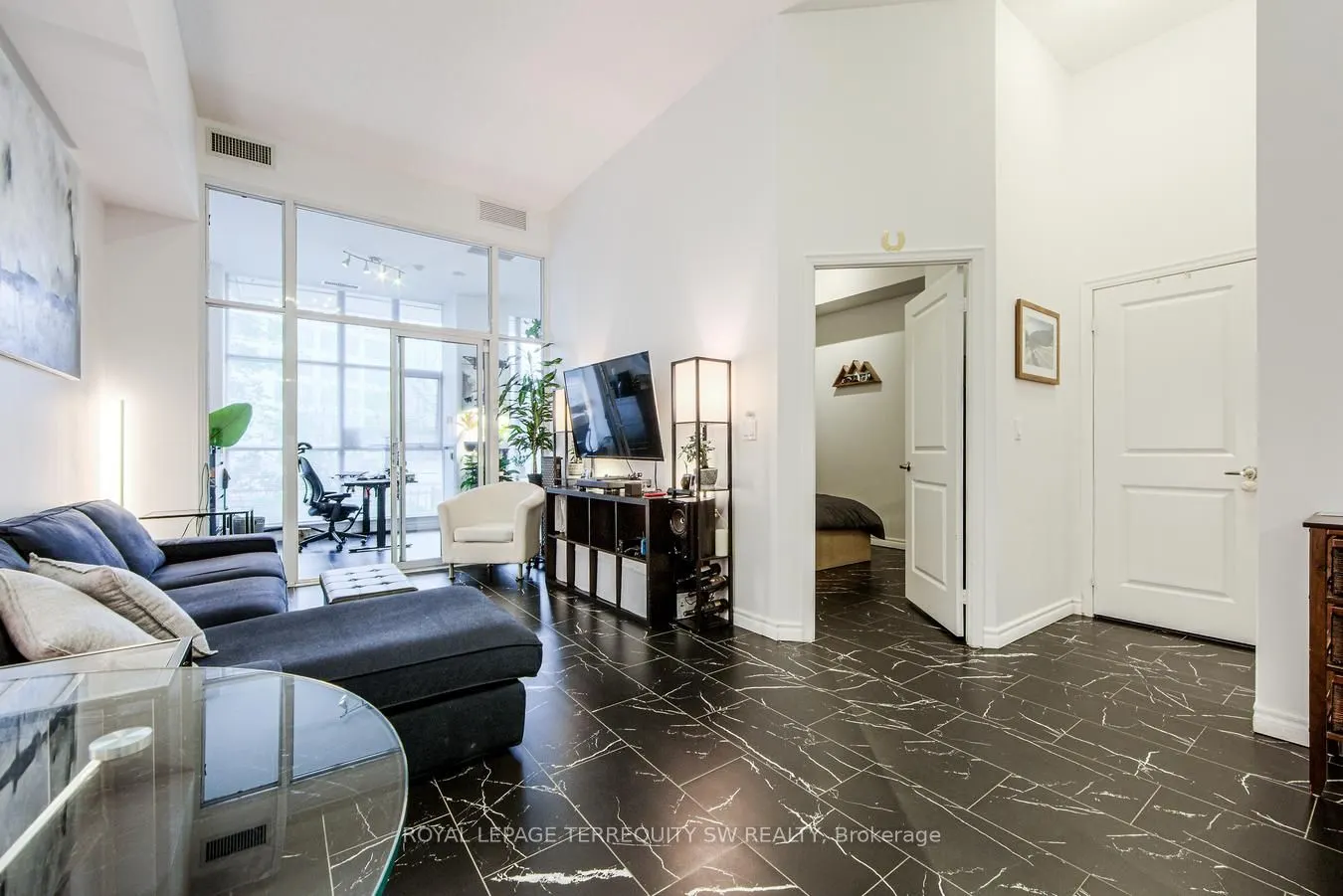 618 A Fleet Street #110