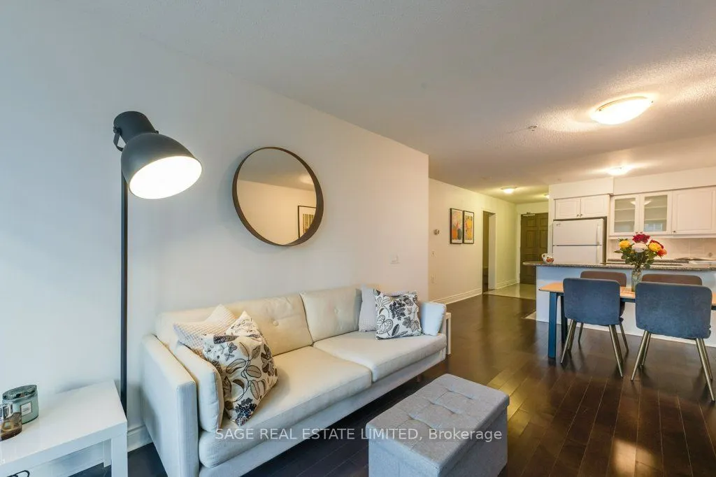 12 Rean Drive, #307