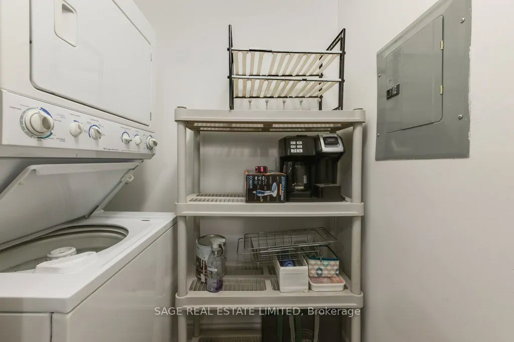12 Rean Drive, #307