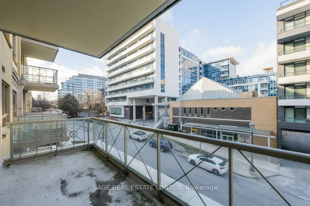 12 Rean Drive, #307