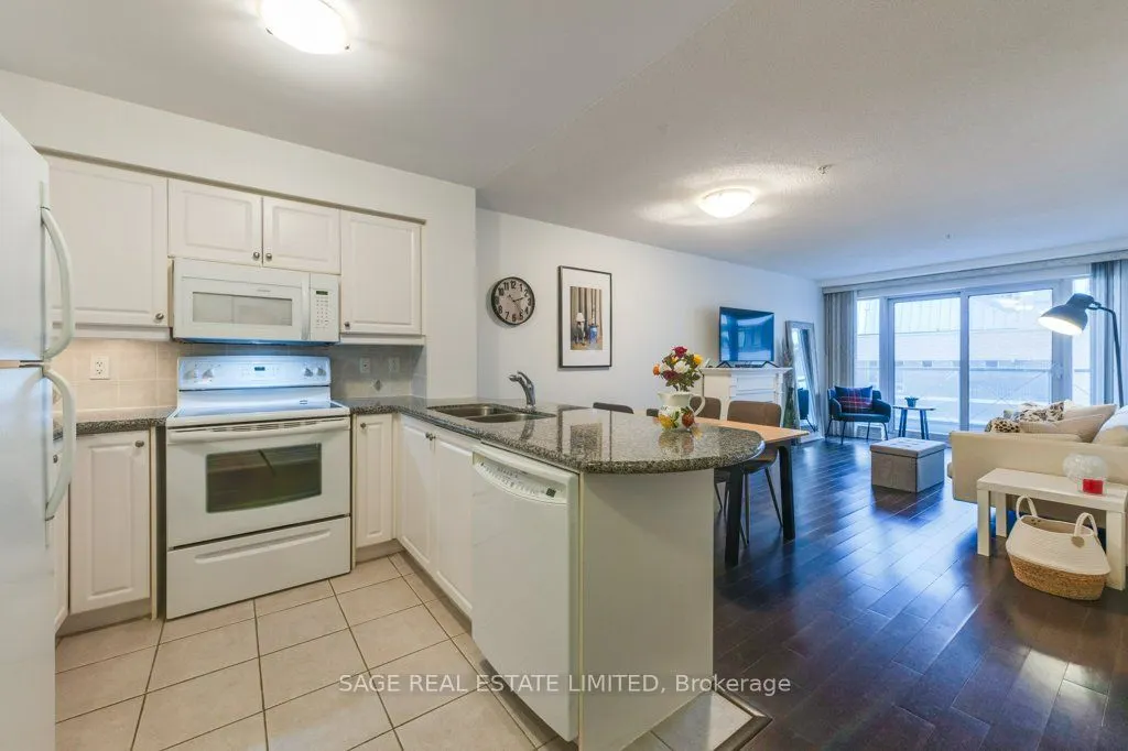 12 Rean Drive, #307