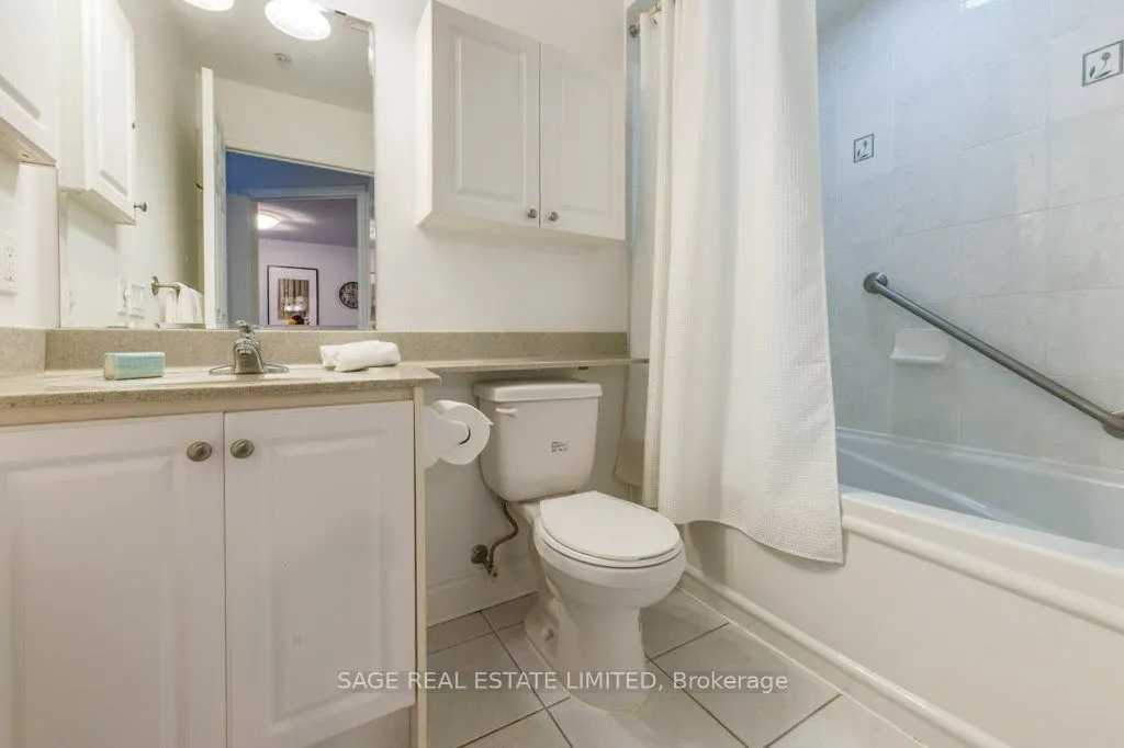 12 Rean Drive, #307