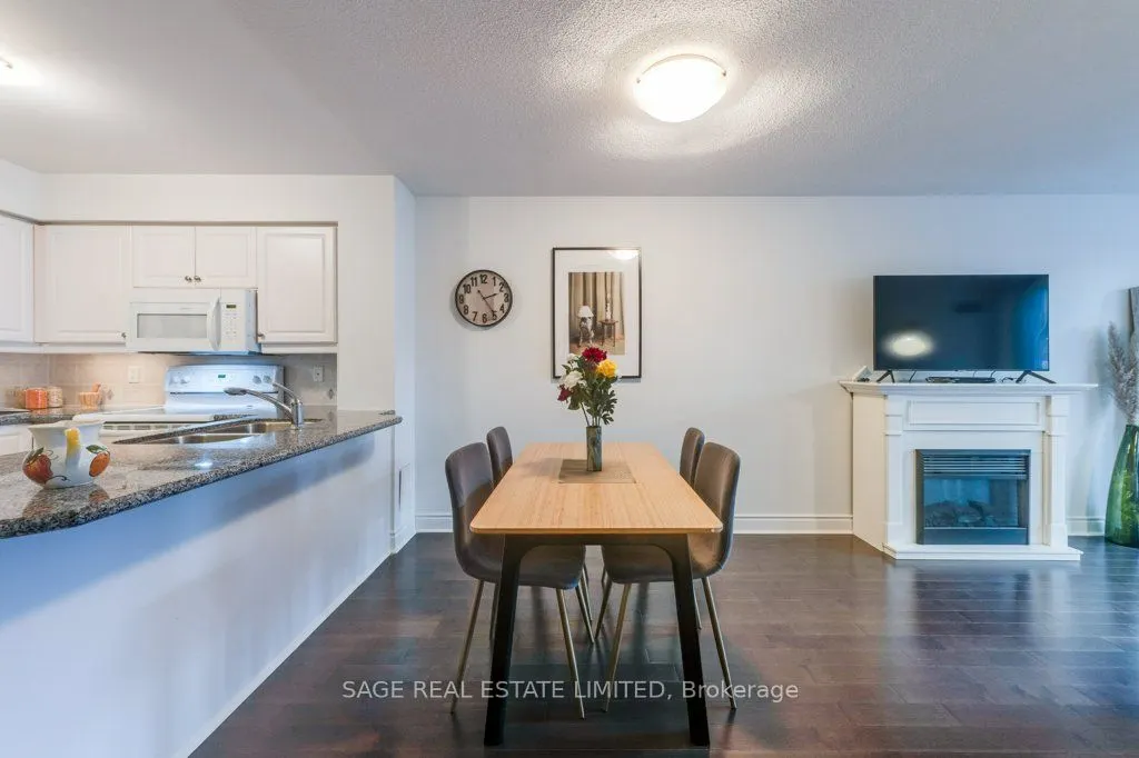 12 Rean Drive, #307