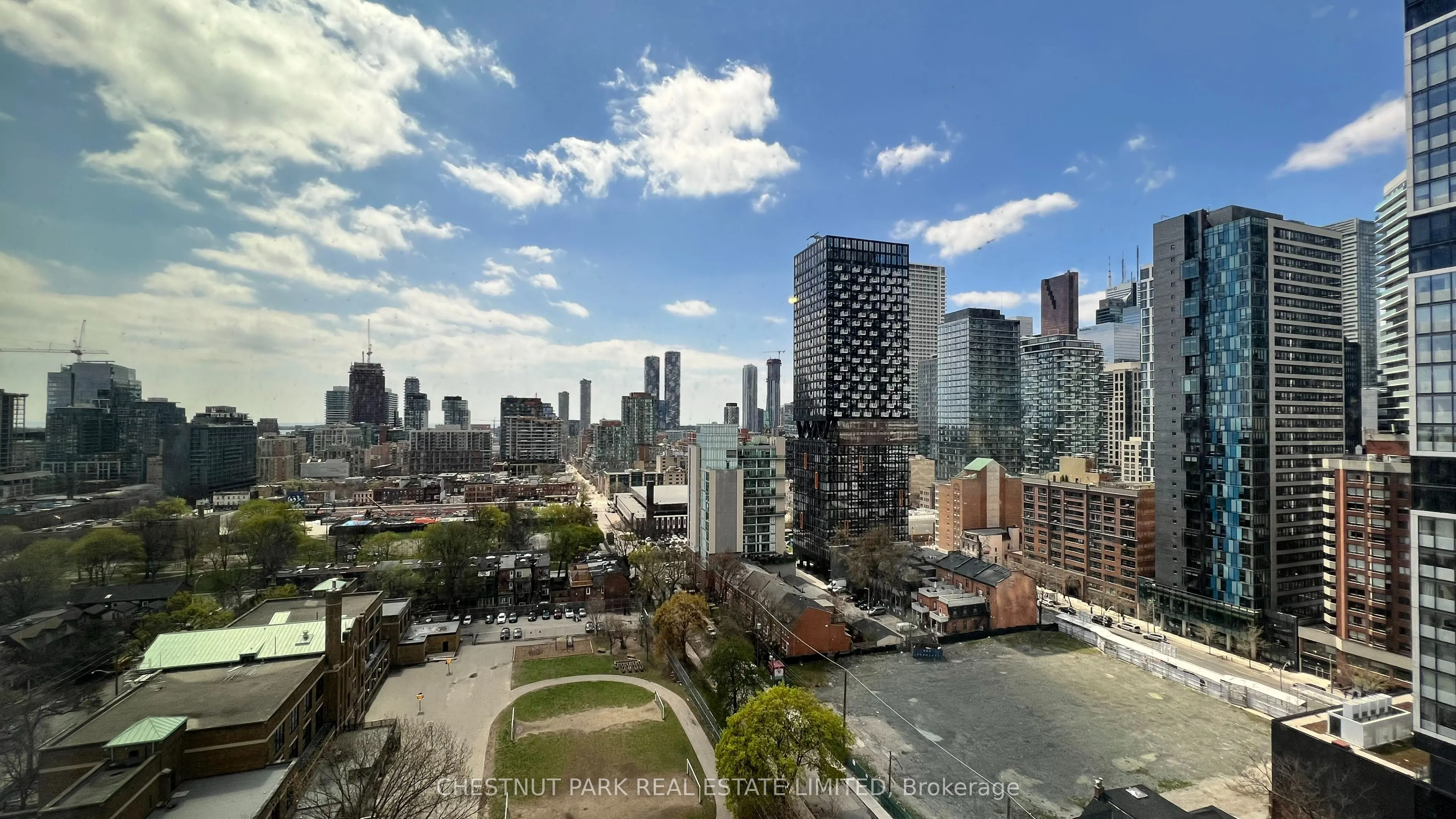 219 Dundas Street E, #2007