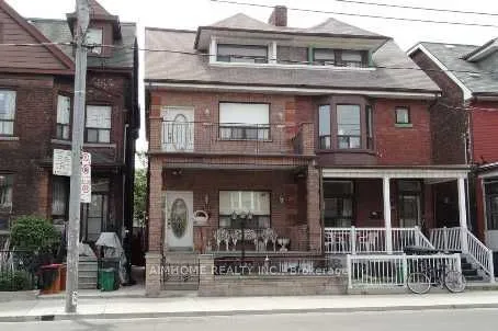 598 Bathurst Street
