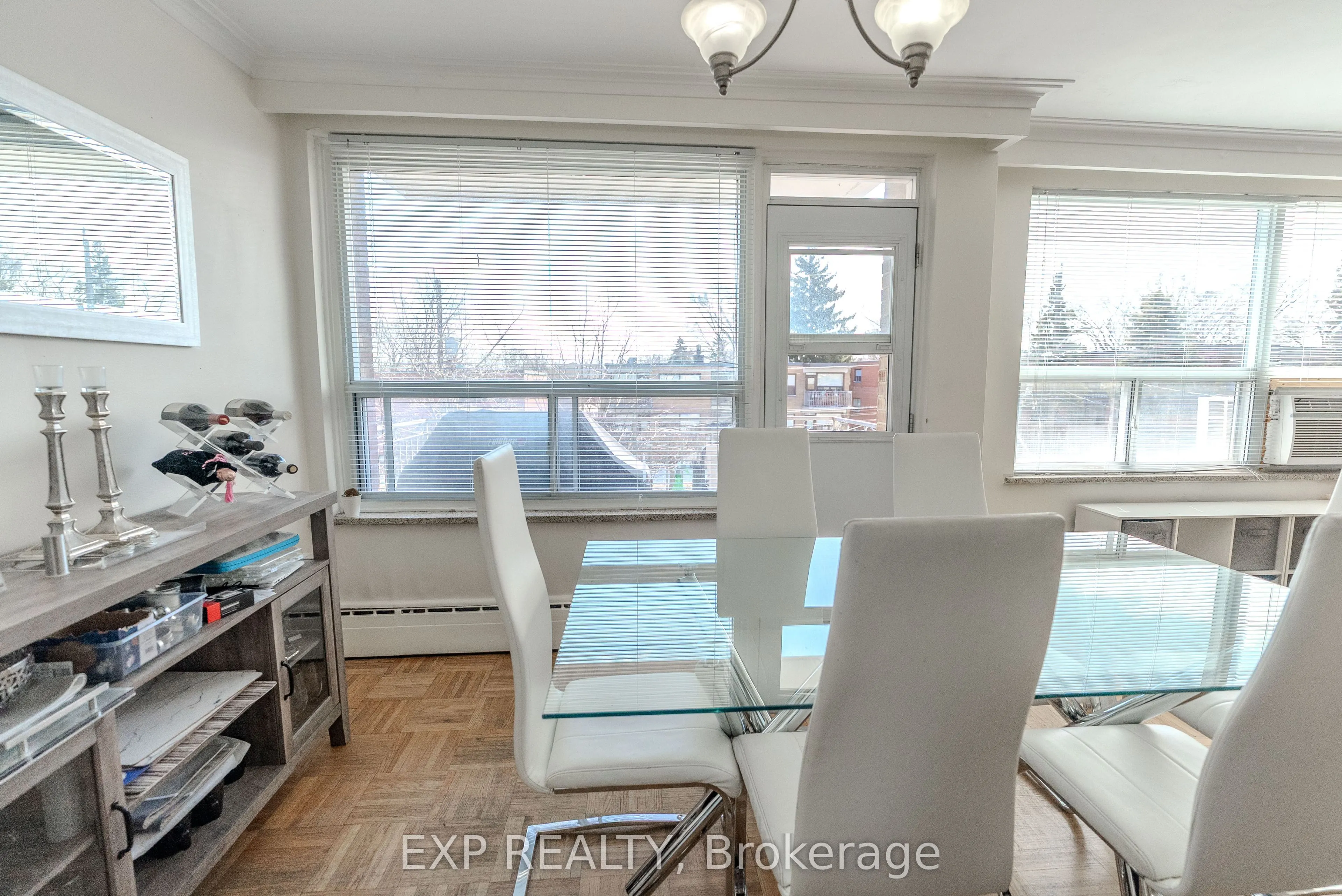 10 Fraserwood Avenue