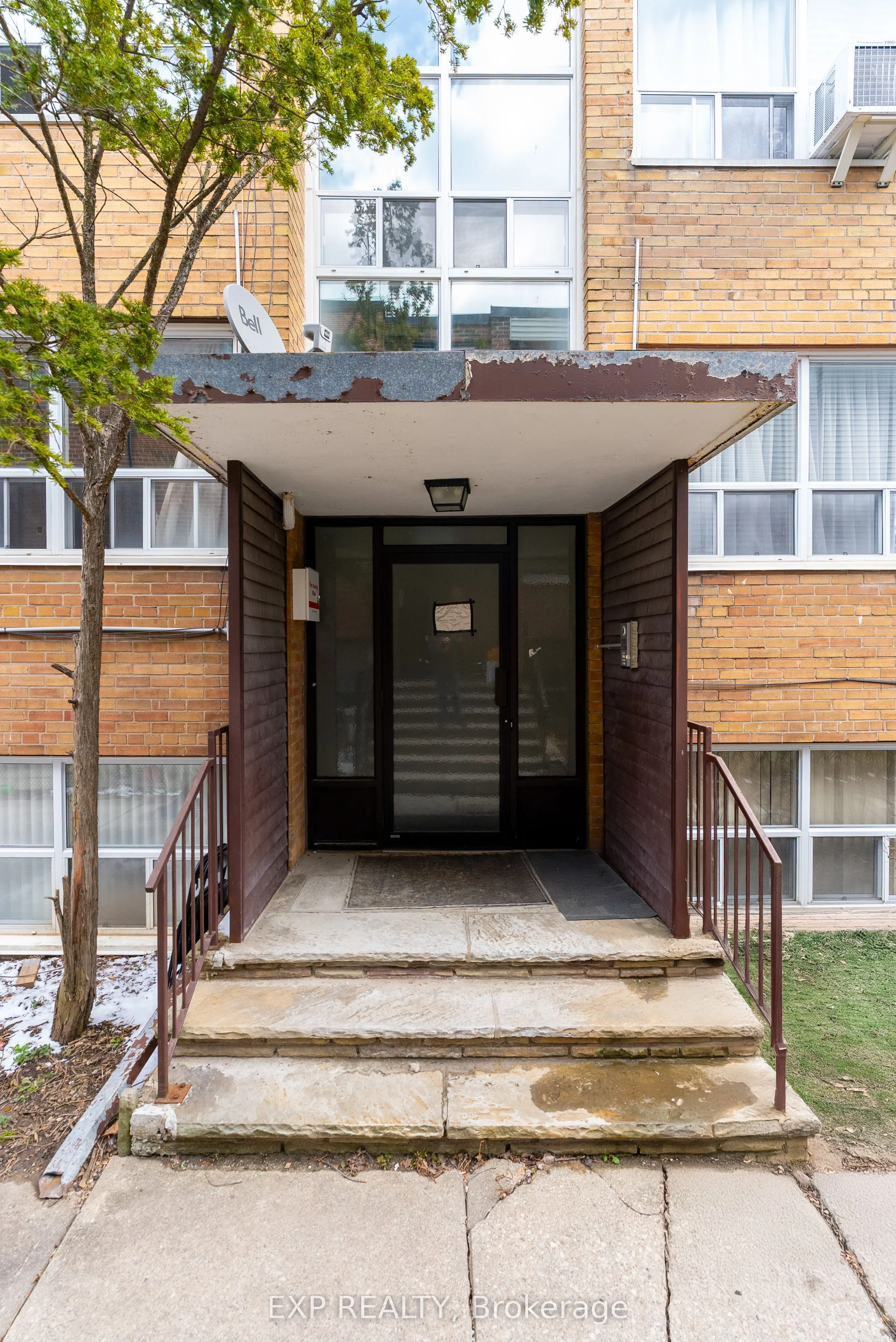 12 Fraserwood Avenue