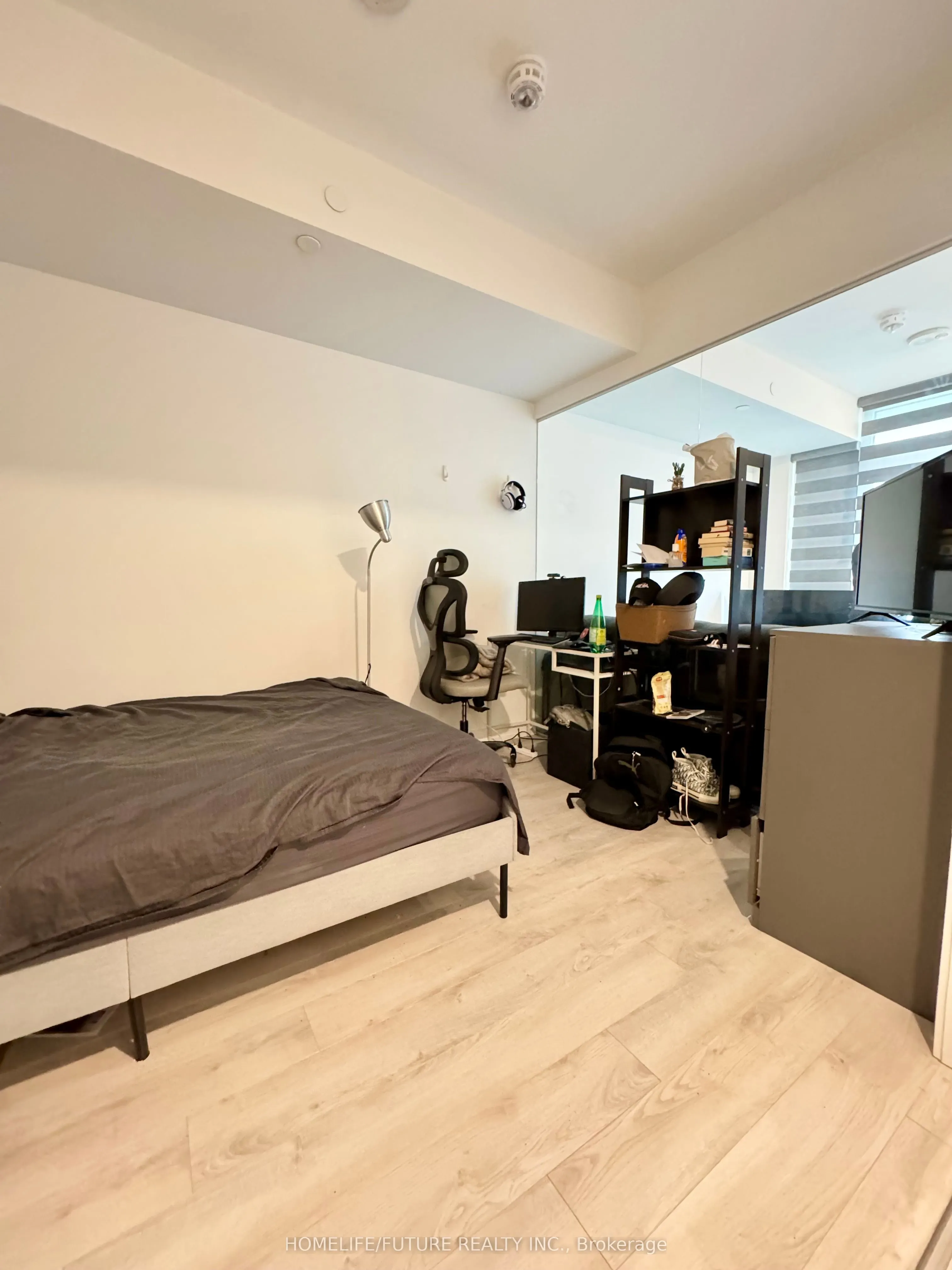 33 Helendale Avenue, #1802
