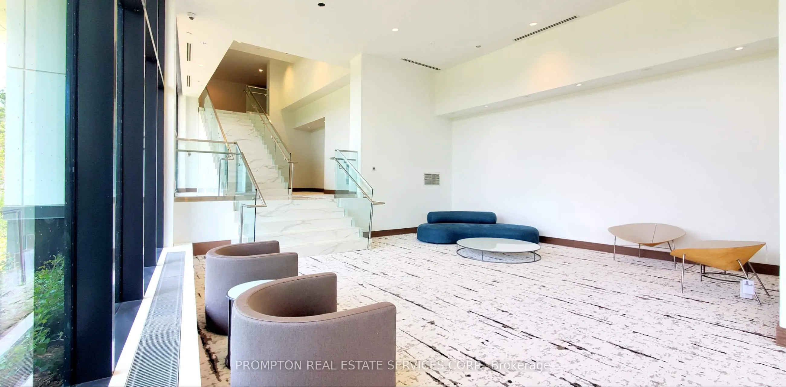 27 McMahon Drive, #915