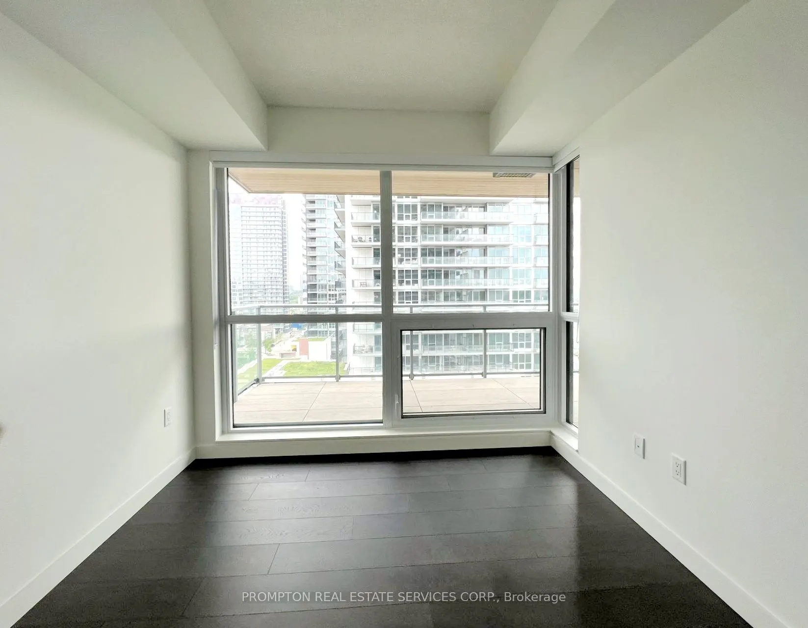 27 McMahon Drive, #915