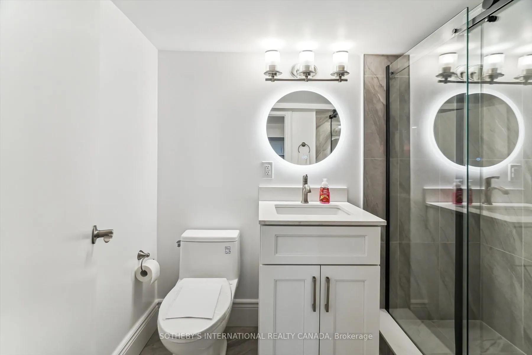 290 Bathurst Street