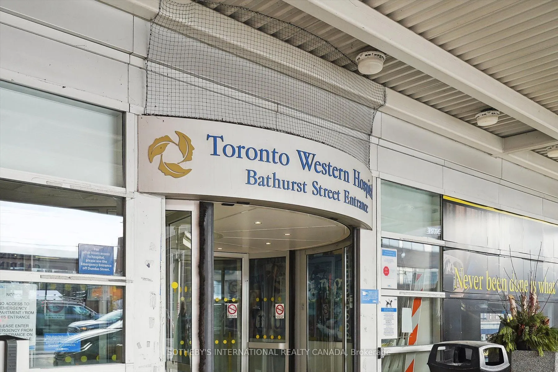 290 Bathurst Street