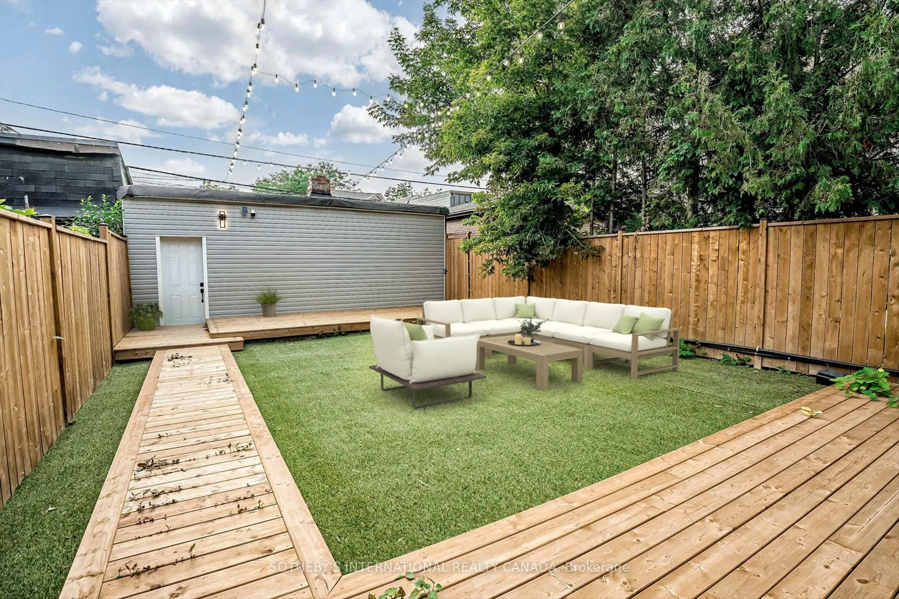 290 Bathurst Street