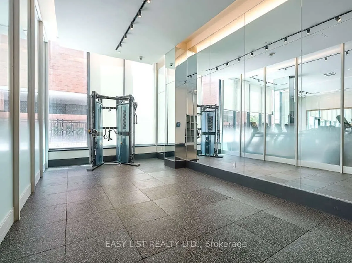 250 Lawrence Avenue W, #906
