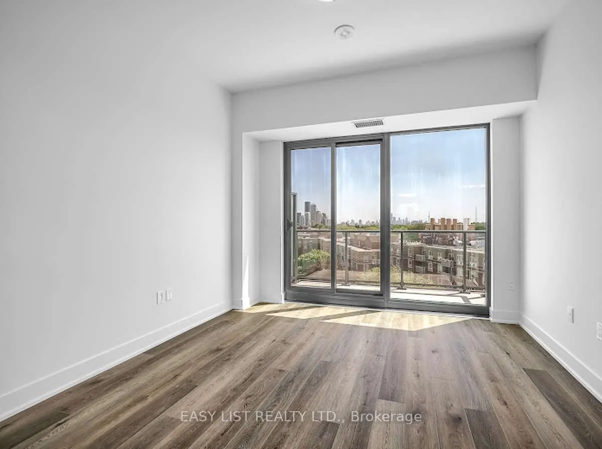 250 Lawrence Avenue W, #906